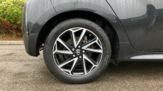 Toyota Yaris 1.5 Hybrid Design 5dr CVT Hybrid Hatchback